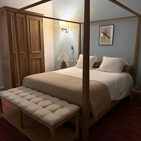 Domaine La Clare Bed and Breakfast Bégadan